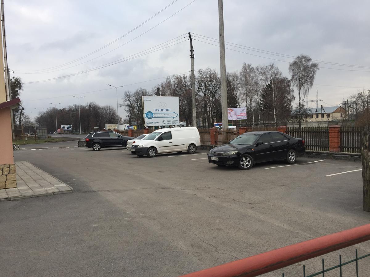 Podilskii Dvir Yakushintsy 外观 照片
